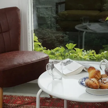 Les De Catherine, La Si Calme Nancy