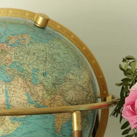 Les De Catherine, La Si Calme Нанси