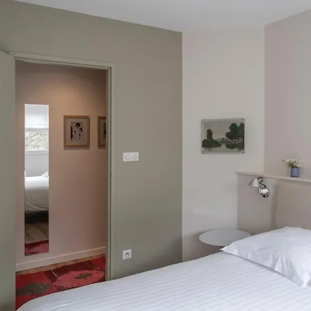 Les De Catherine, La Si Calme Нанси