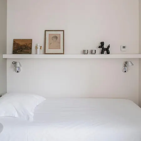 Les De Catherine, La Si Calme Нанси